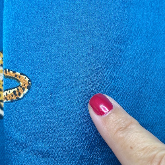 Umgee Blue Button Down Long Sleeve Leopard Novelty Print Blouse Top Size XL - Picture 16 of 16